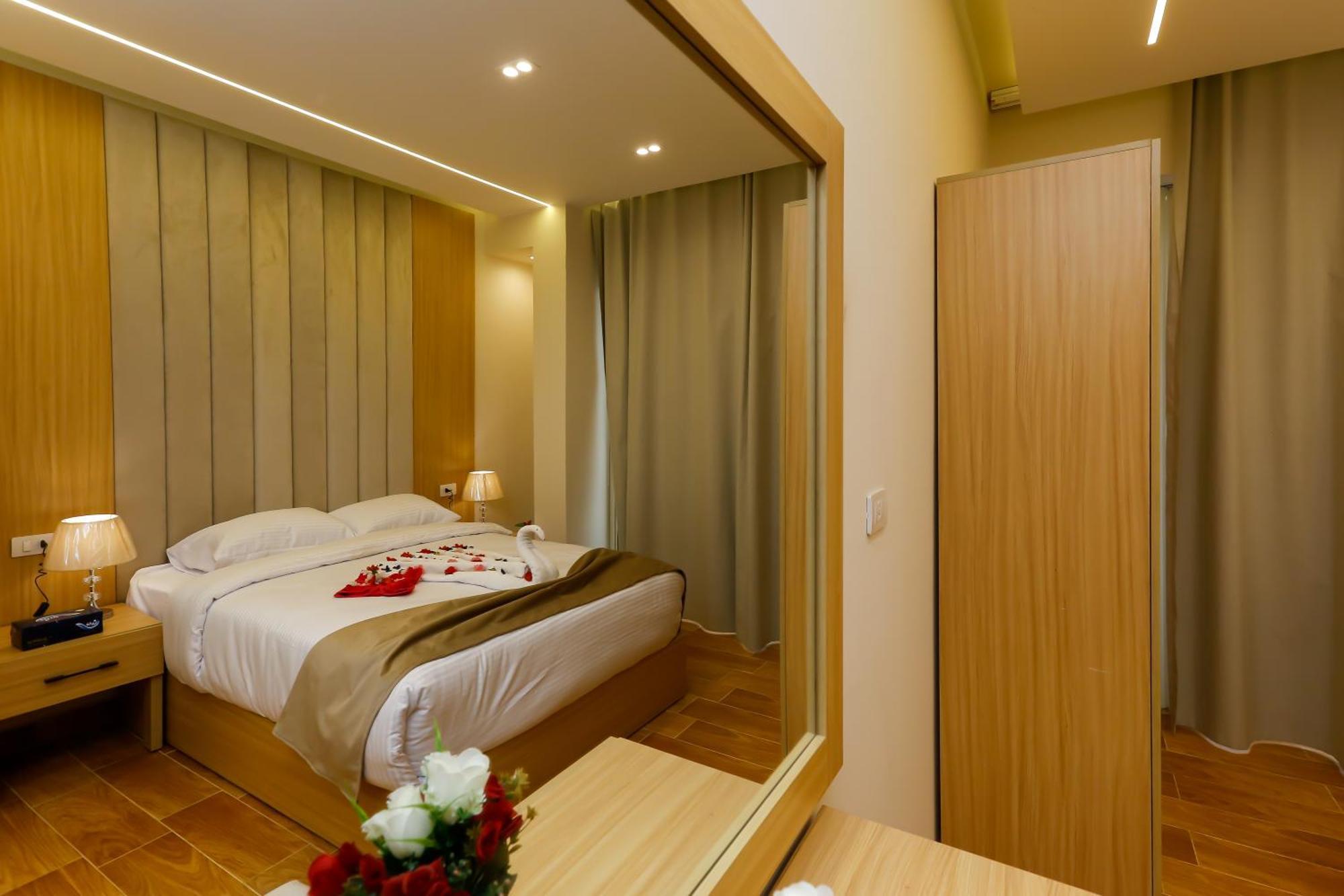 Rizk Pyramids View Hotel Kafret el-Gabal Exterior foto